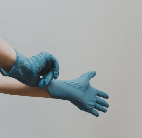 what do house cleaners wear, uniforms for cleaning staff, house cleaning outfits, what to wear when cleaning, what to wear when cleaning bathroom, clothes to wear for cleaning, cleaning games dress up who, What should a cleaner wear?, What do you wear for housework?, What is cleanliness clothing?, 